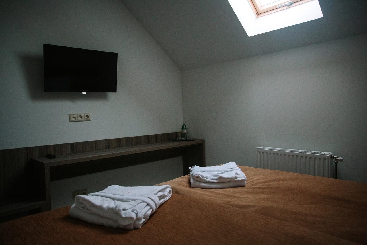 Praha Park Hotel Uzjhorod Eksteriør billede