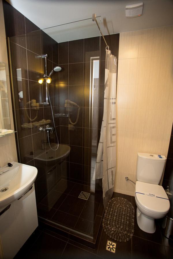 Praha Park Hotel Uzjhorod Eksteriør billede